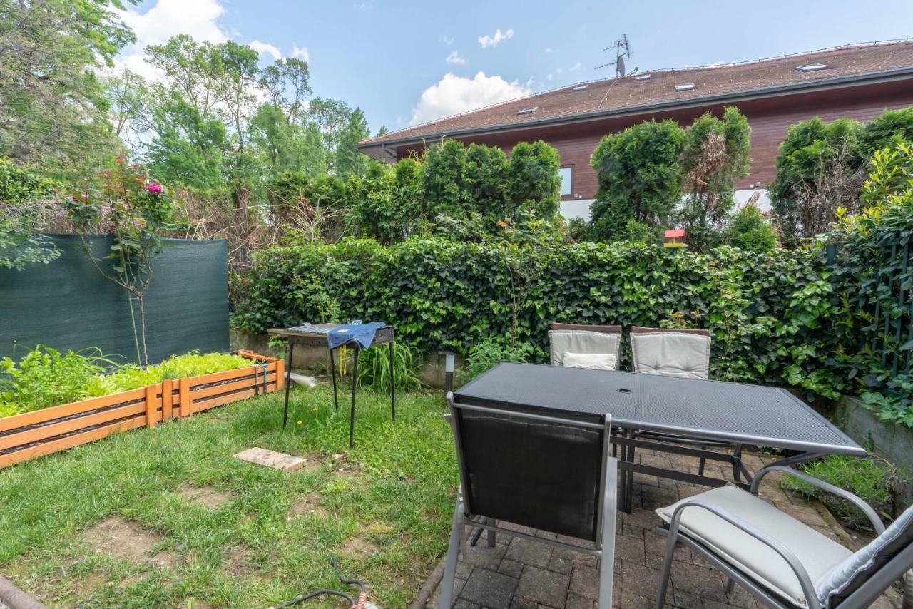 Apartment Gabriella Zagreb Exteriör bild